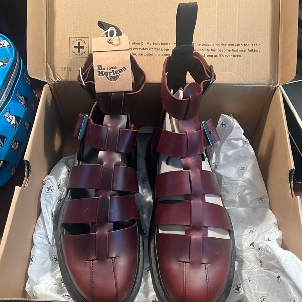 Dr. Martens Geraldo Sandals BRAND NEW size UK 8 EU 42
